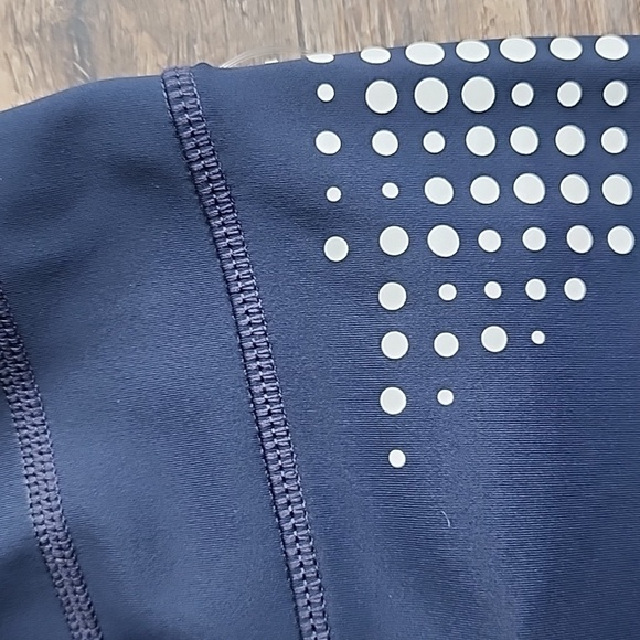 Athleta Capri Leggings Sz Medium - Picture 2 of 6